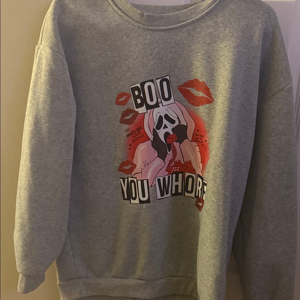 Gray Graphic Women's Crew Neck Sweater